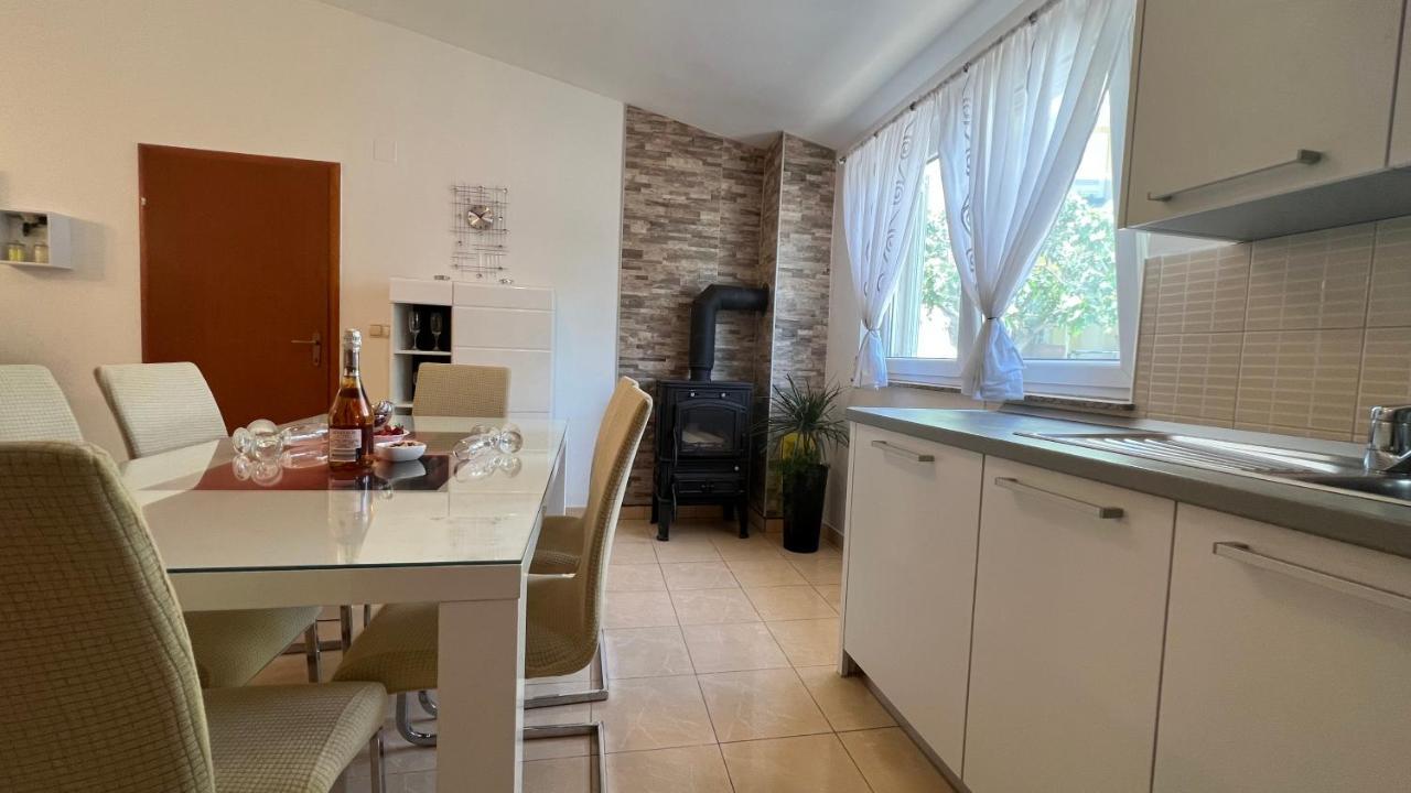 Ferienwohnung House Roca Vodice Exterior foto