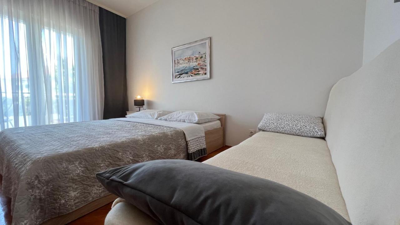 Ferienwohnung House Roca Vodice Exterior foto