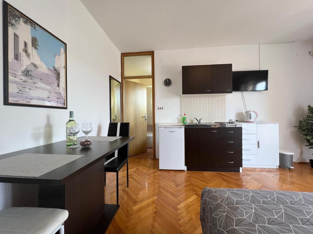 Ferienwohnung House Roca Vodice Exterior foto